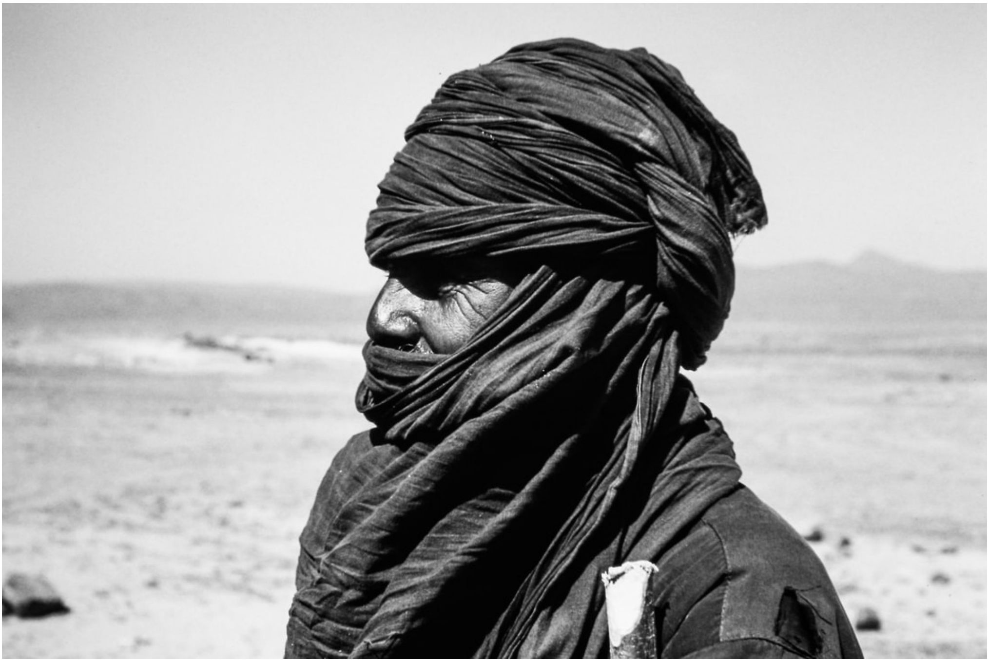 Tuareg in traditionellem Turban in der algerischen Sahara