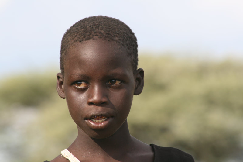 Porträt eines Jungen am Turkana-See