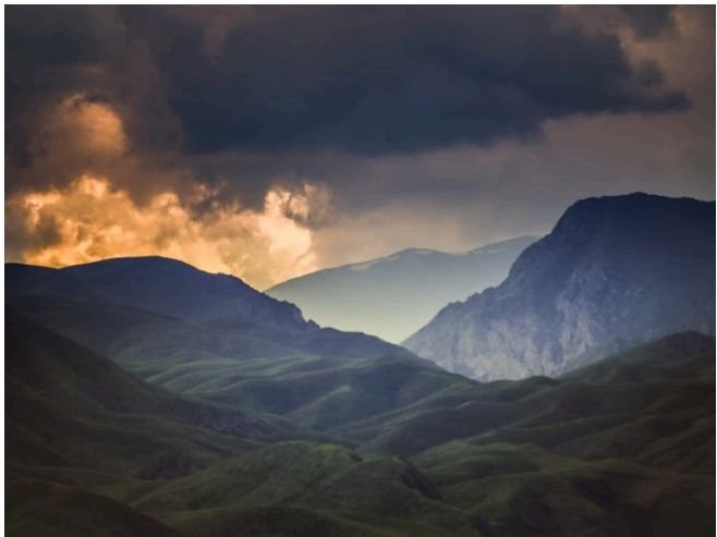 Schafherde vor den Gipfeln des Tian-Shan in Kirgistan – Foto von Yvonne Frei